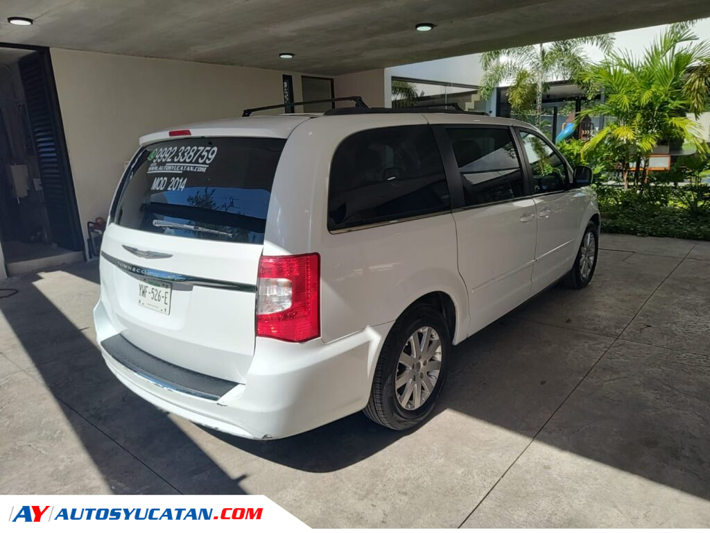 Chrysler Town and Country 2014