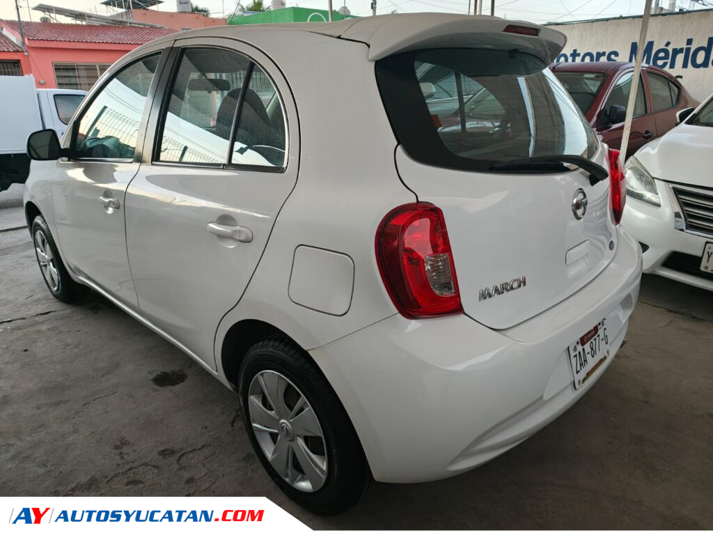 Nissan March Standard 2019