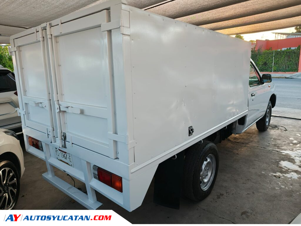 Nissan Estaquitas Standard 2015