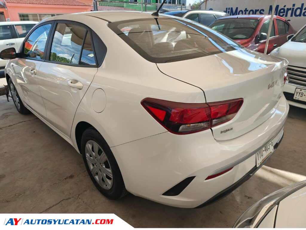 Kia Rio EX Automático 2022