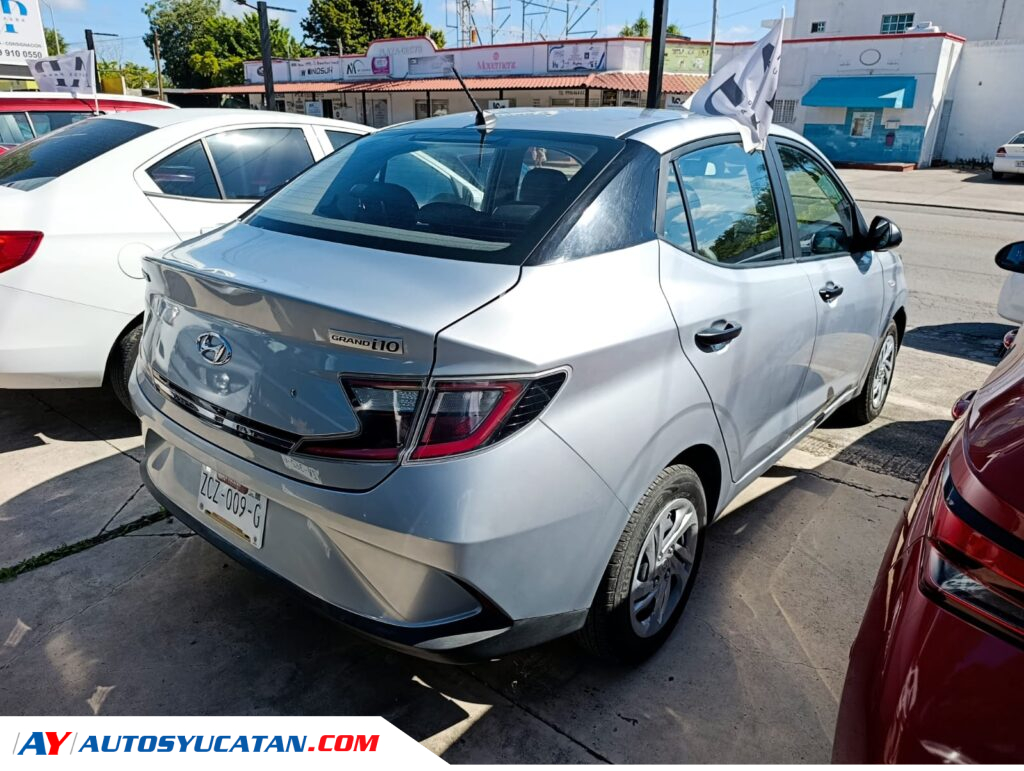 Hyundai Grand i10 2023