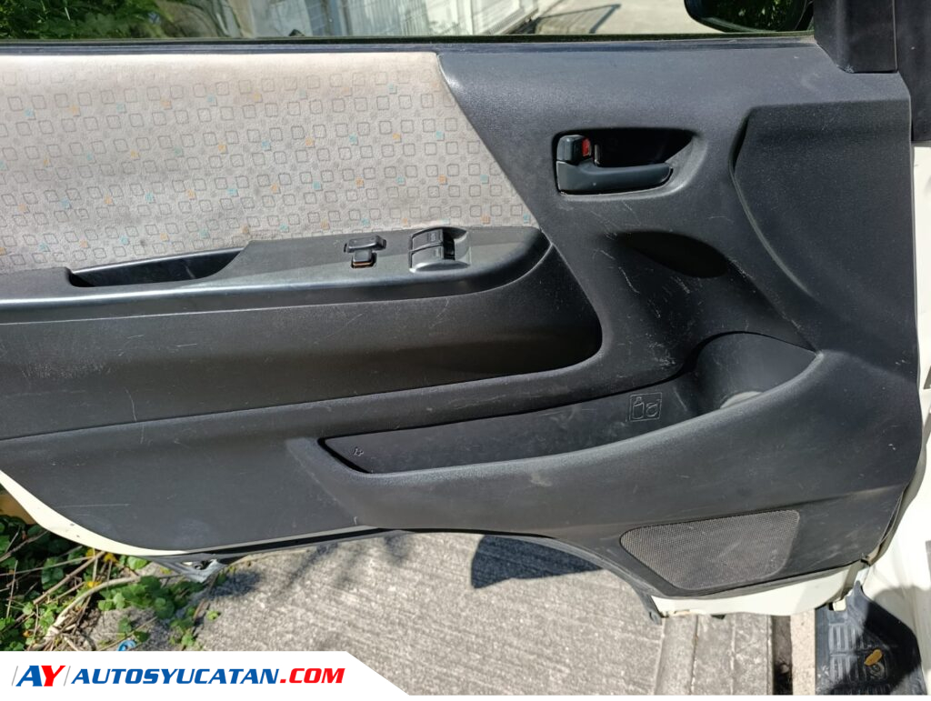 Toyota Hiace Pasajera 2015