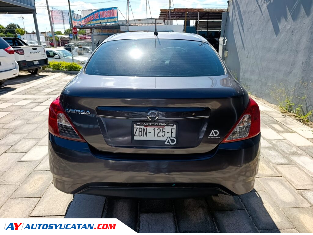 Nissan Versa Sense Automático 2019