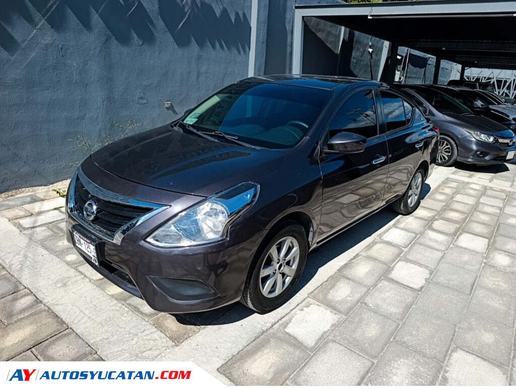 Nissan Versa Sense Automático 2019
