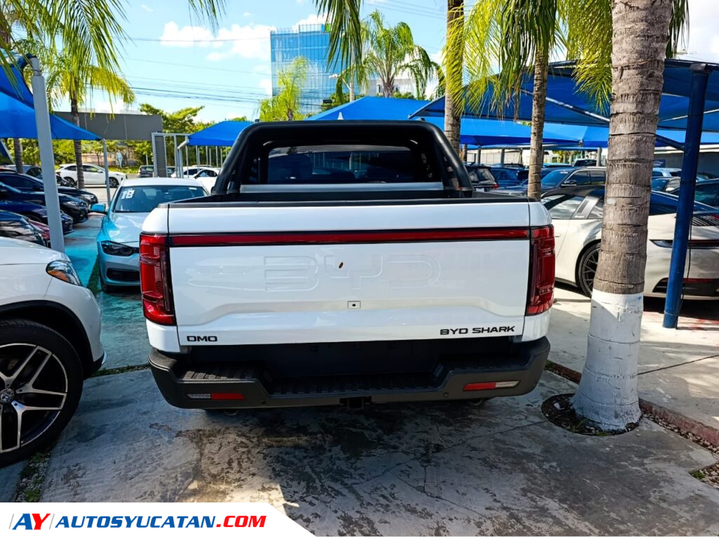 BYD Shark 2025
