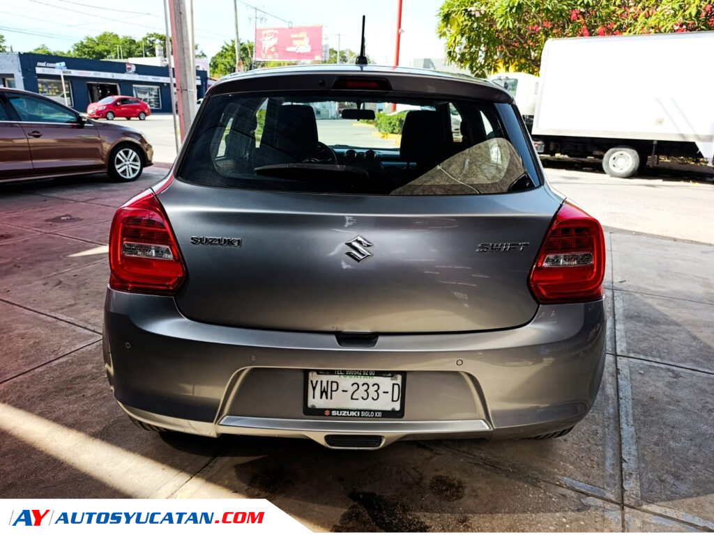 Suzuki Swift GLX STD 2021