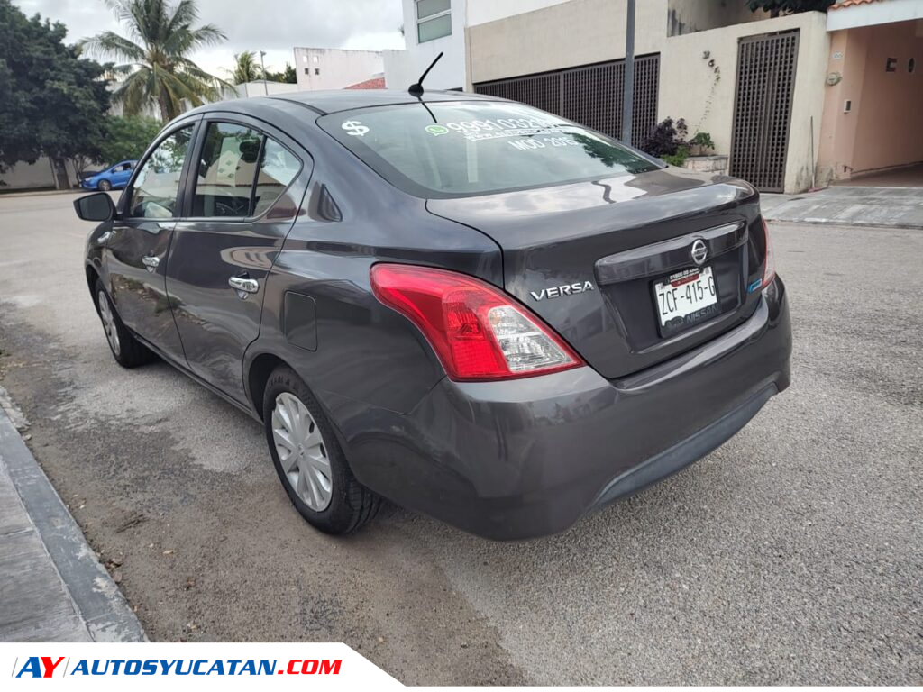 Nissan Versa Sense Estandar 2015