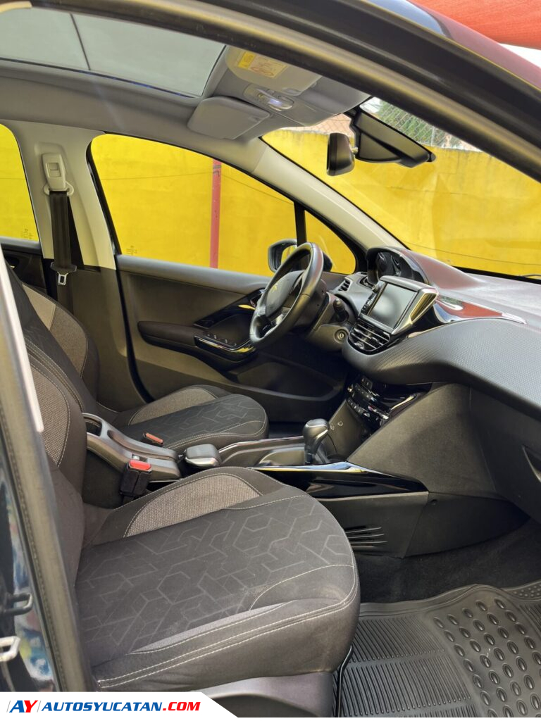 PEUGEOT A2008 ALLURE PACK
