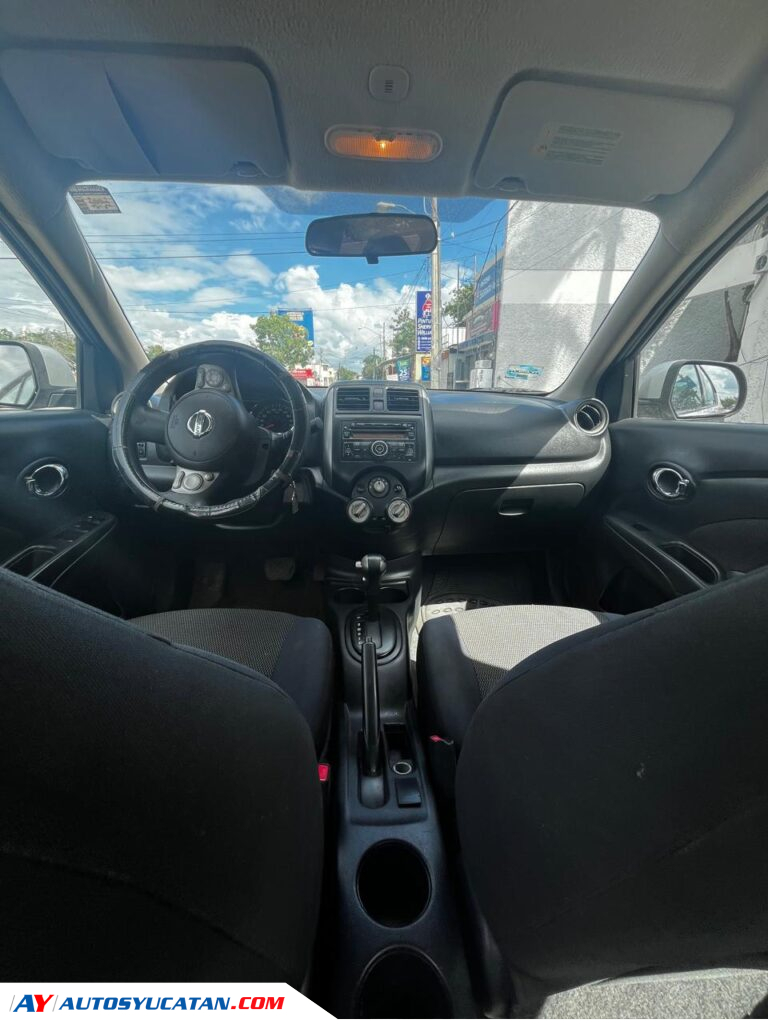 VERSA ADVANCED AUTOMATICO 2012