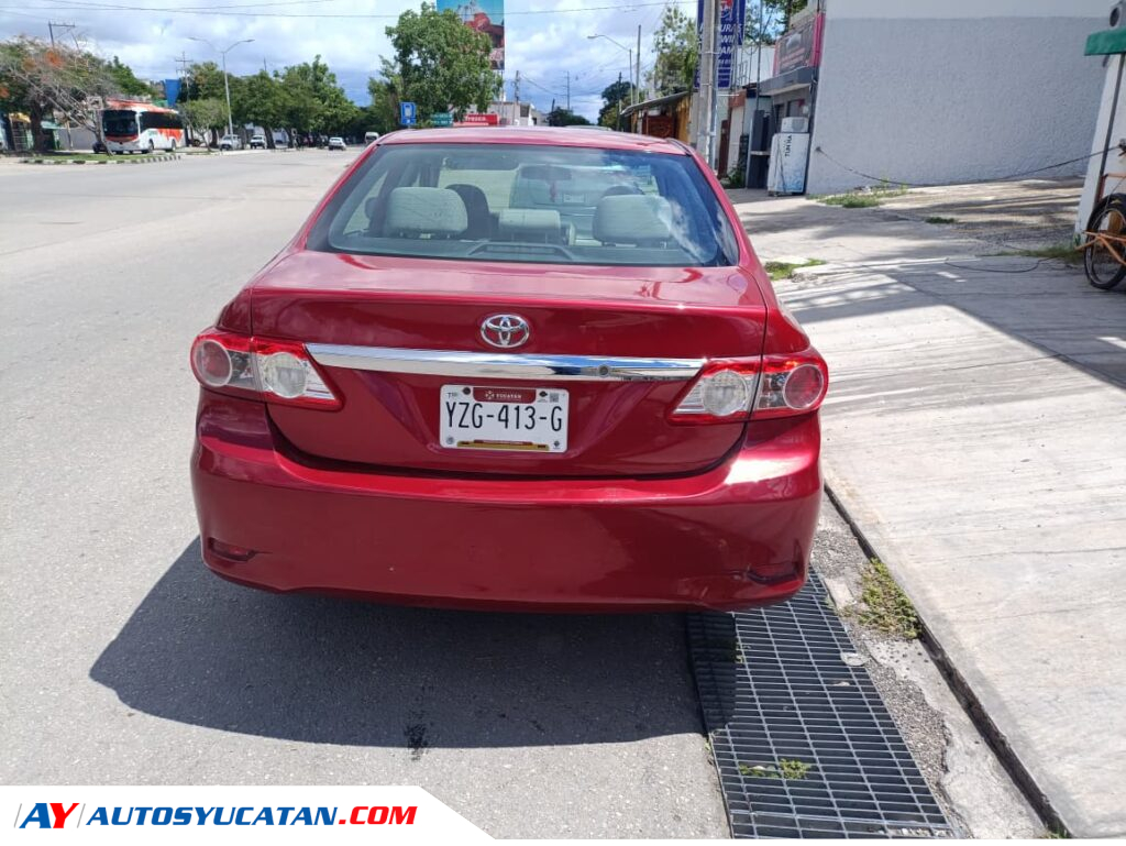 TOYOTA COROLLA LE 2011