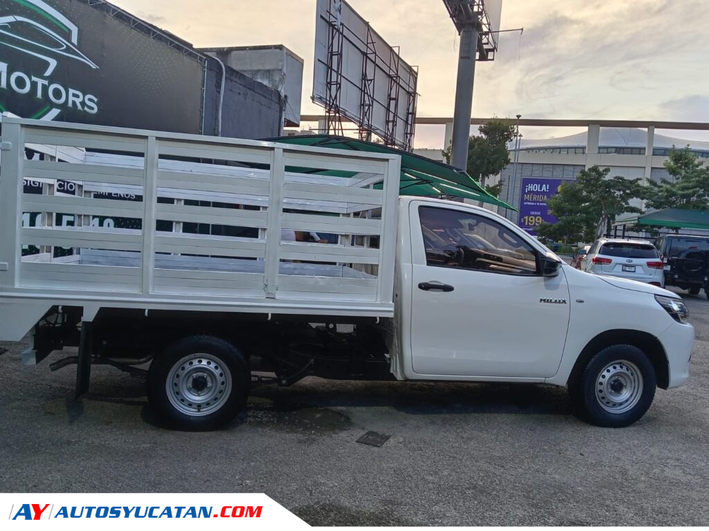 Toyota Hilux Estacas 2022