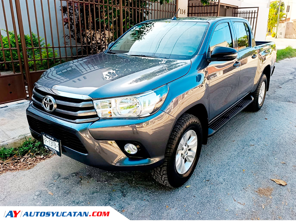 Toyota Hilux SR 2019