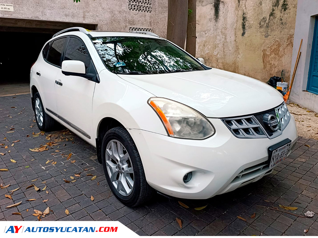 Nissan Rogue Exclusive 2014