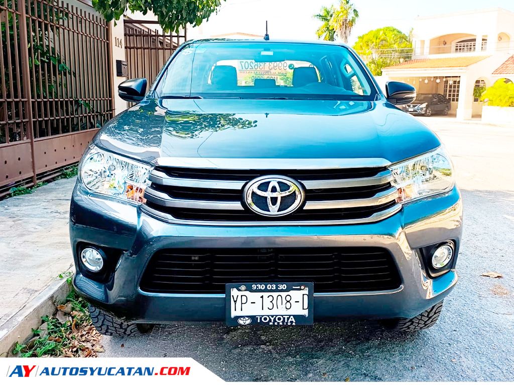 Toyota Hilux SR 2019