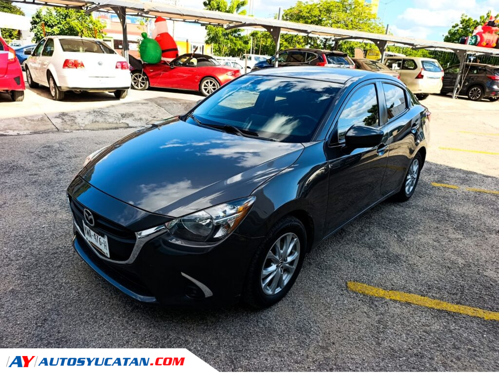 Mazda 2 Sedán 2019