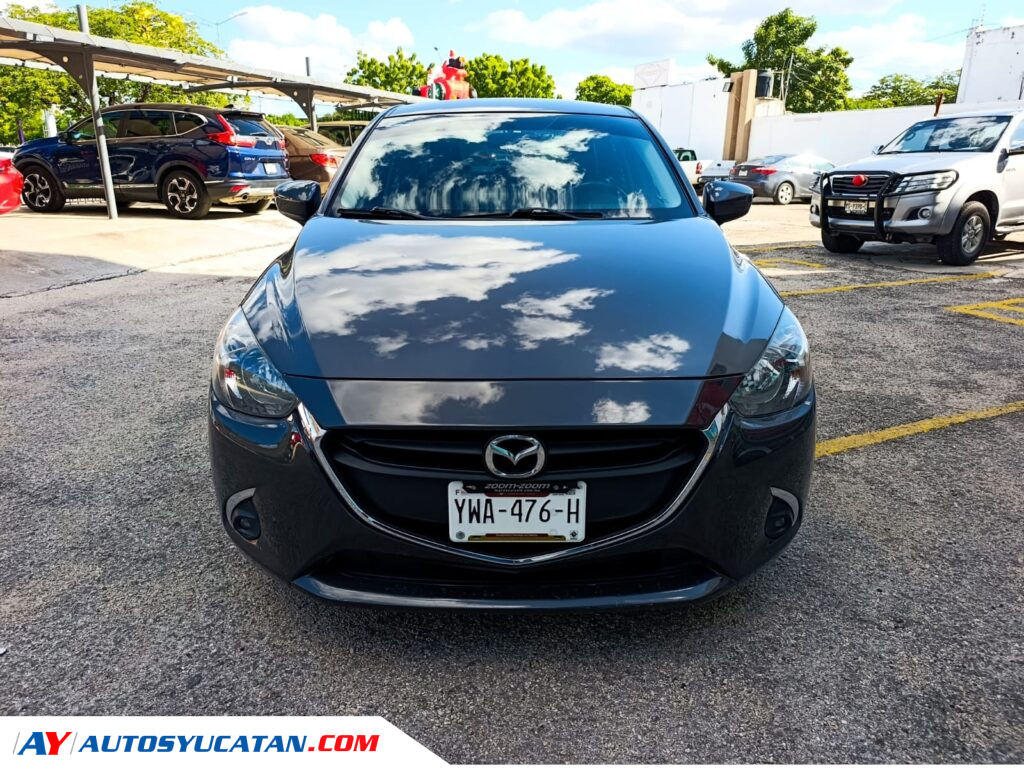 Mazda 2 Sedán 2019