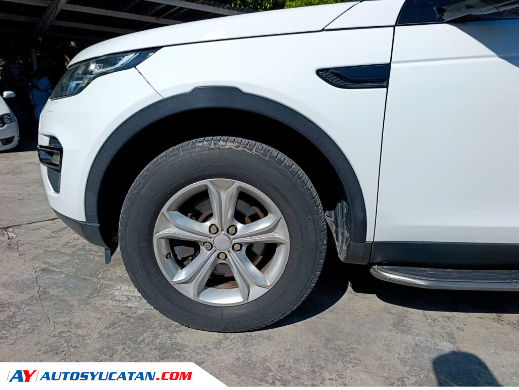 Land Rover Discovery 2015