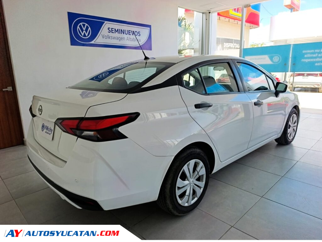 Nissan Versa Sense 2023