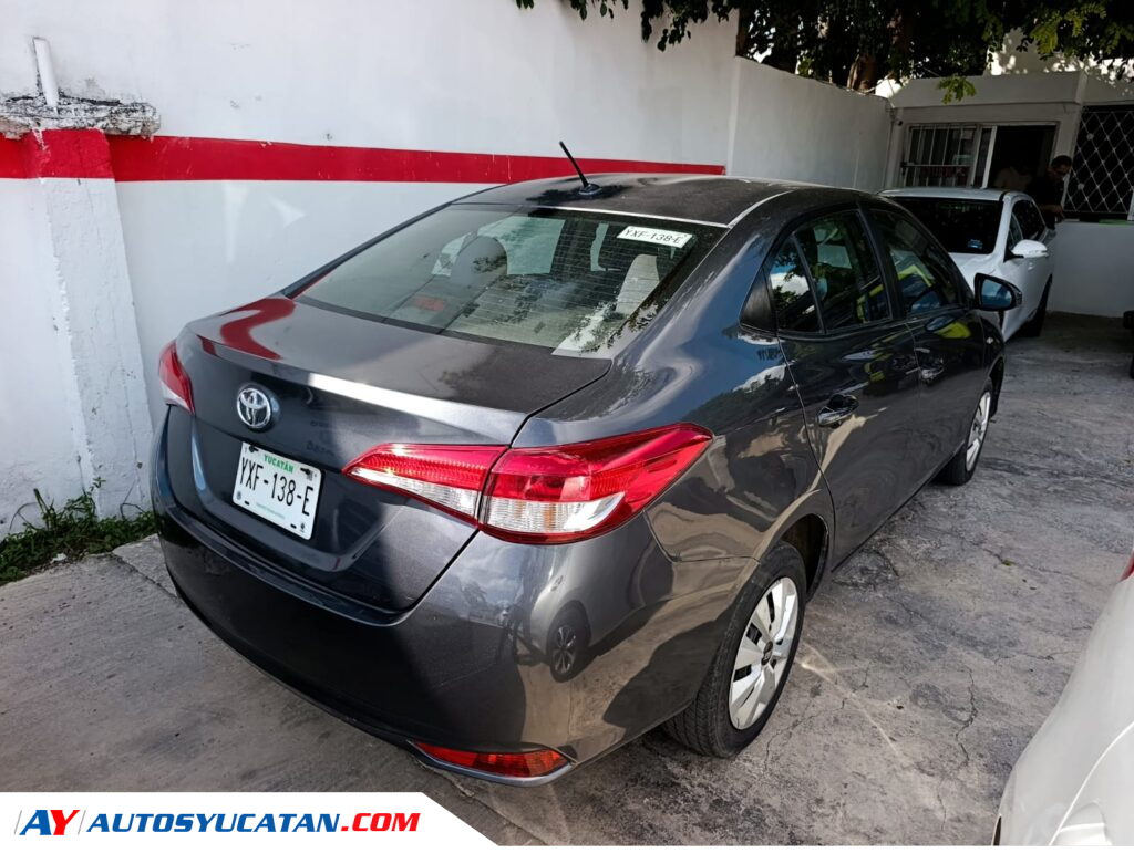 Toyota Yaris Core 2019