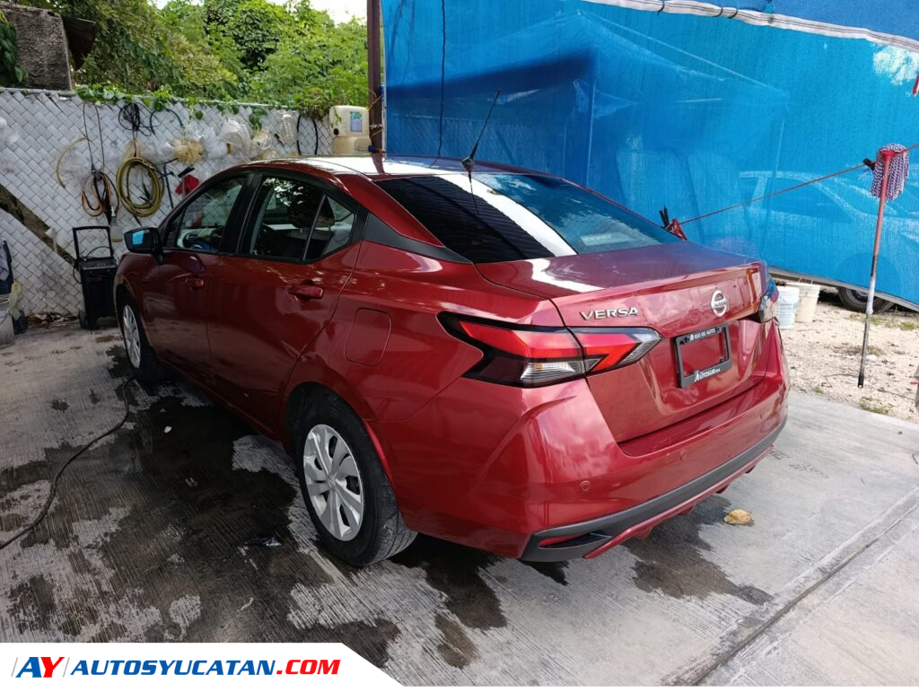 Nissan Versa Sense Automático 2021
