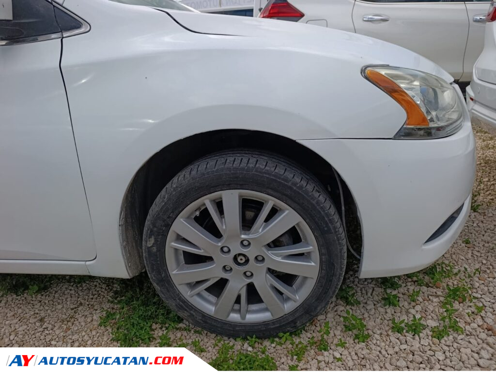 Nissan Sentra Exclusive 2015