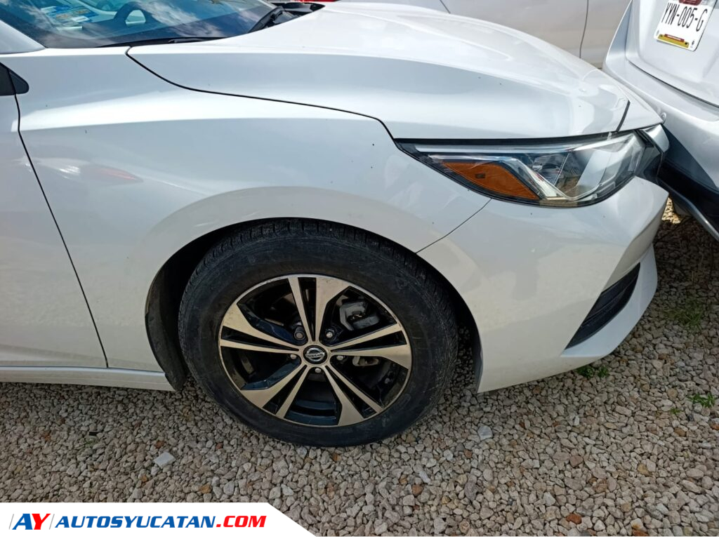 Nissan Sentra Automático 2020