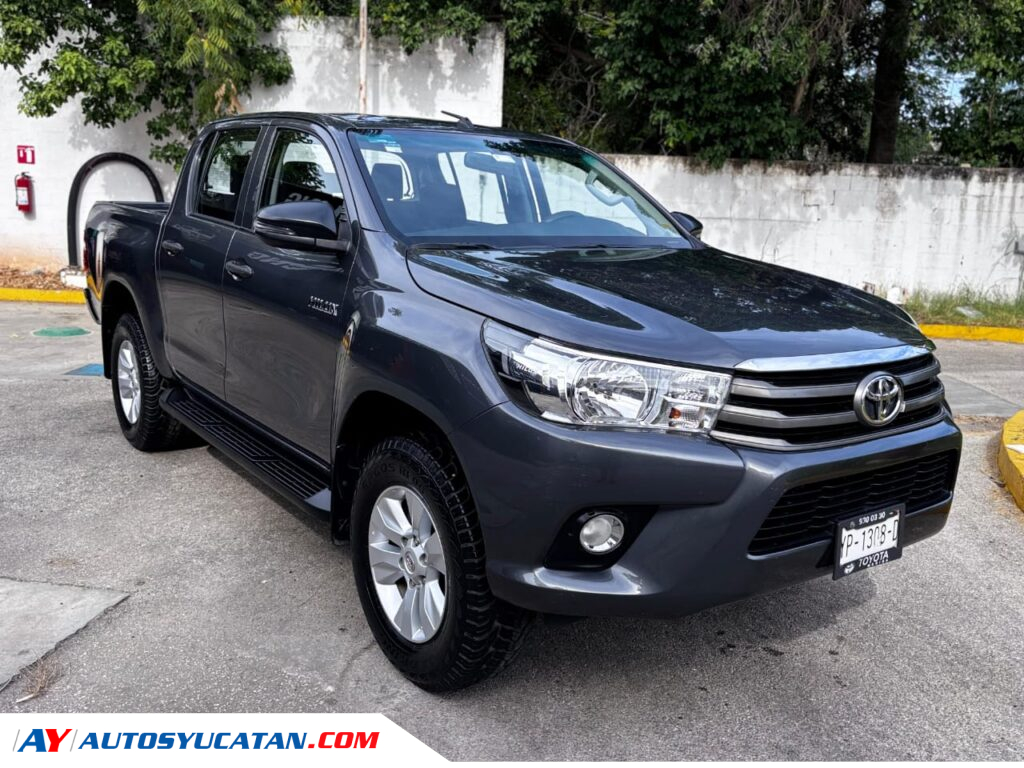 Toyota Hilux SR 2019