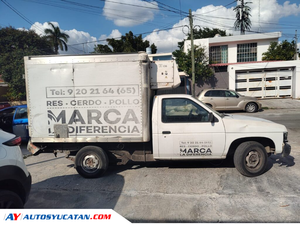 Nissan Estacas Chasis con Caja Termica y Termo 2007