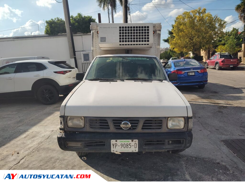 Nissan Estacas Chasis con Caja Termica y Termo 2007