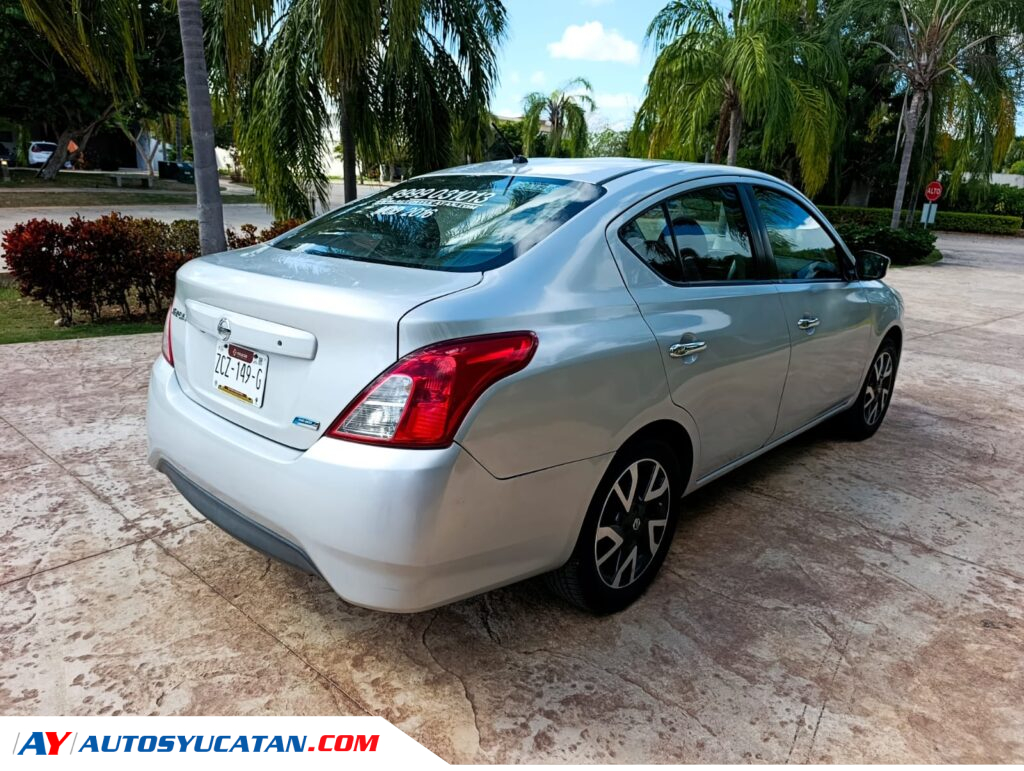 Nissan Versa Exclusive 2016