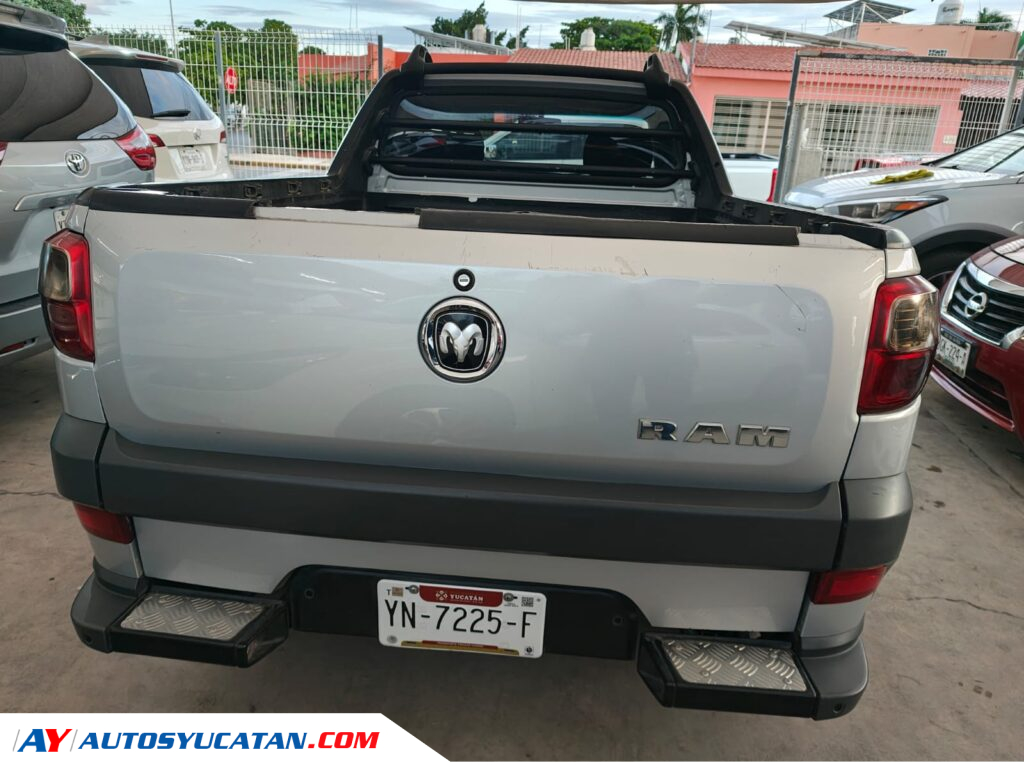 Dodge RAM 700 Standard 2018
