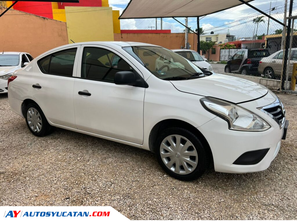 Nissan Versa 2020