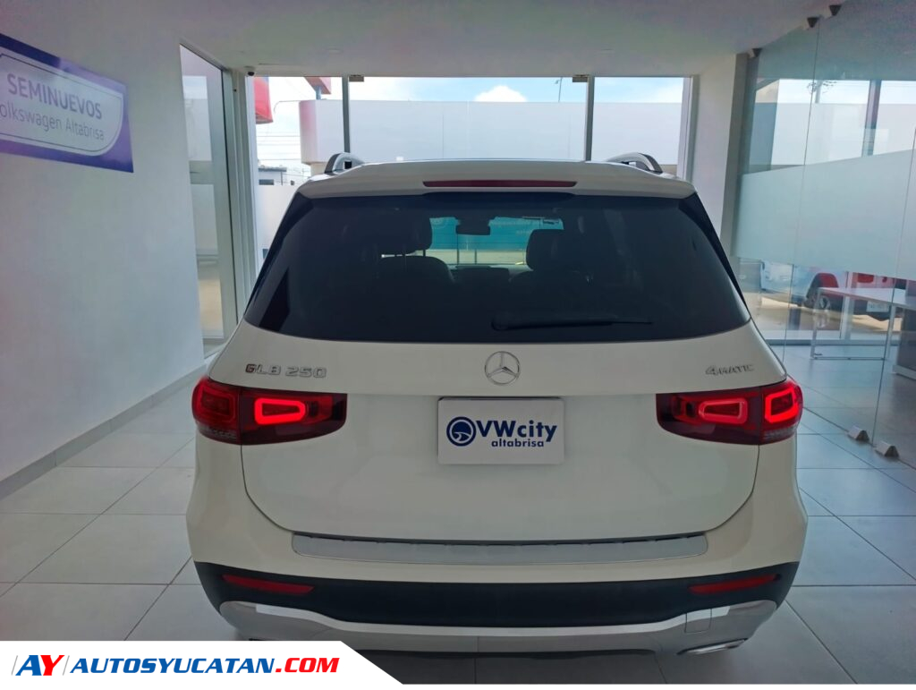 Mercedes-Benz GLB 2020