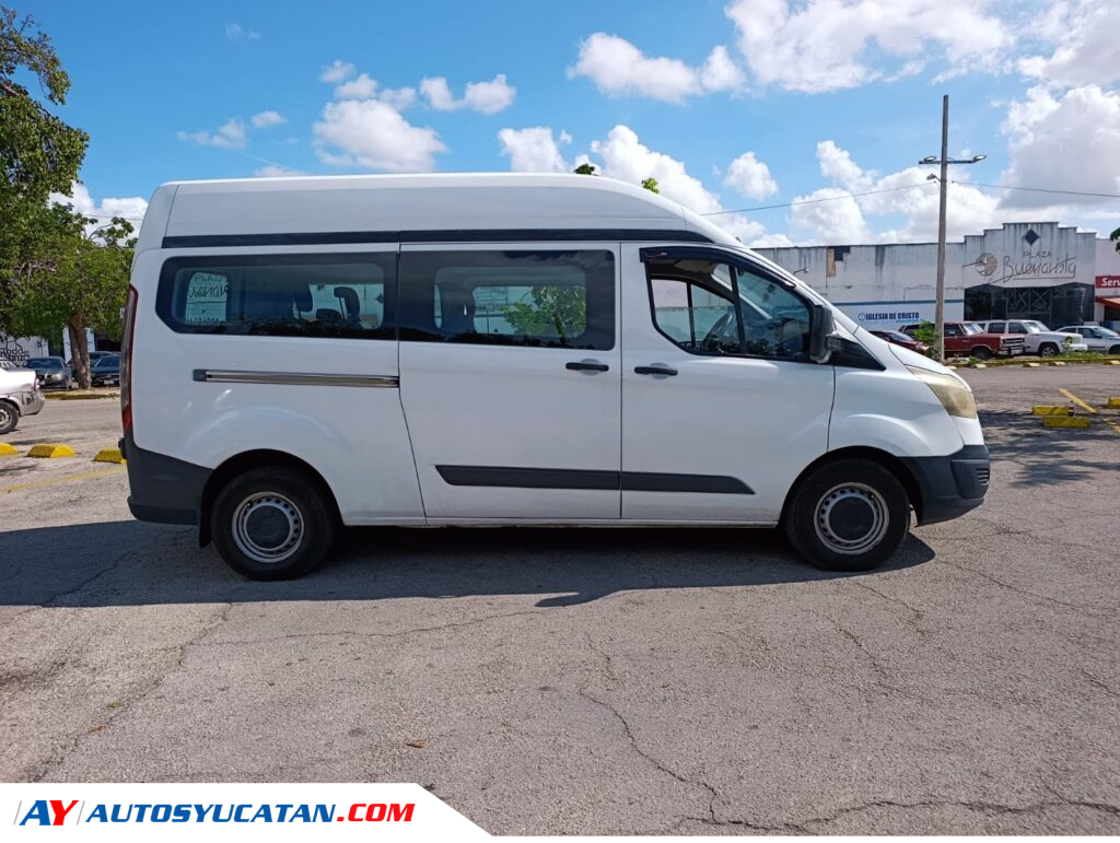 Ford Transit  2015