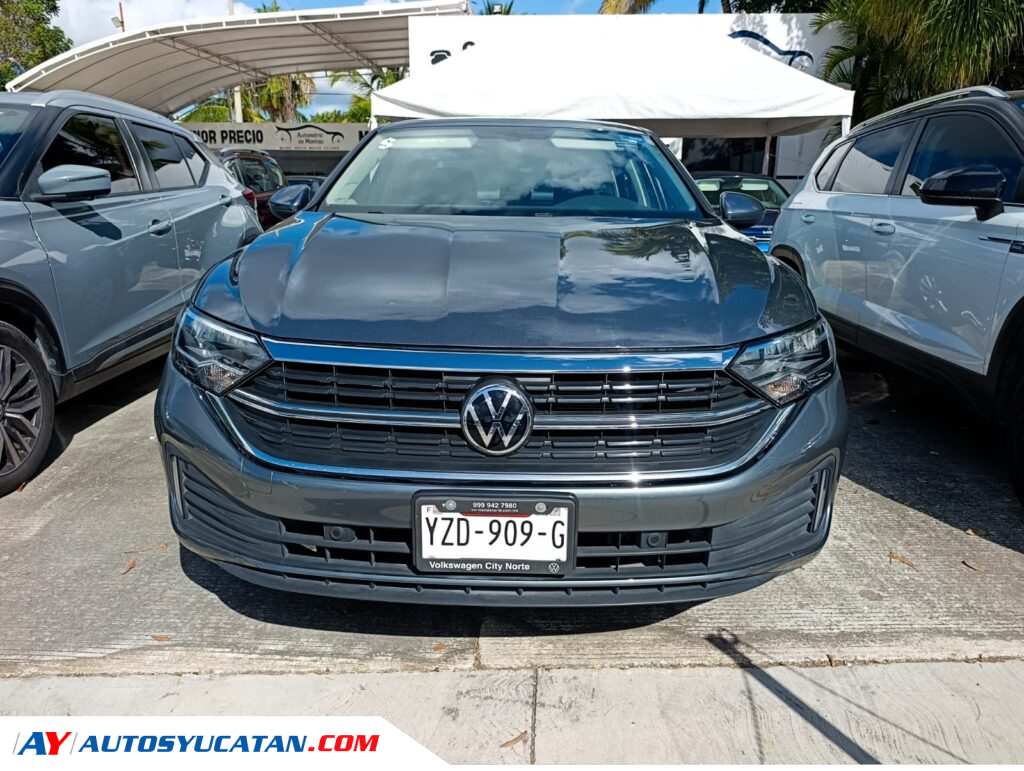 Volkswagen Jetta Confortline 2024