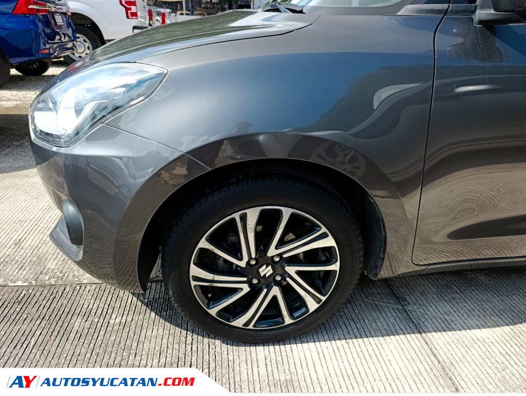 Suzuki Swift GLX Automático 2022