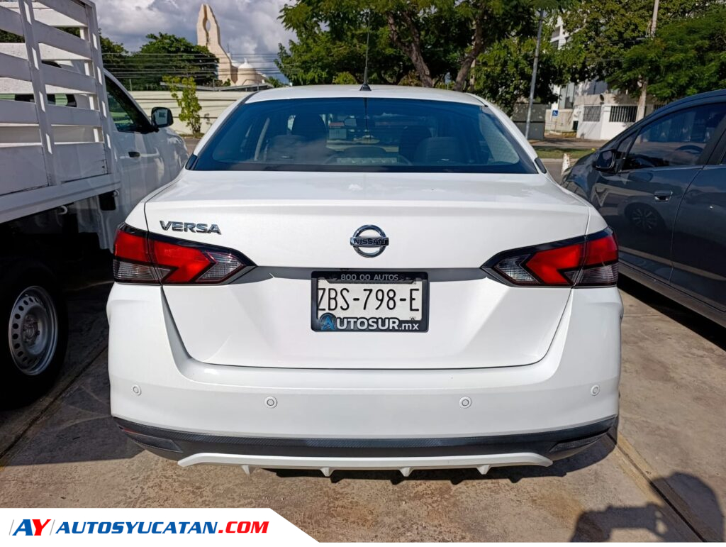 Nissan Versa Advance 2022