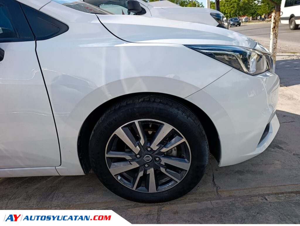 Nissan Versa Advance 2022