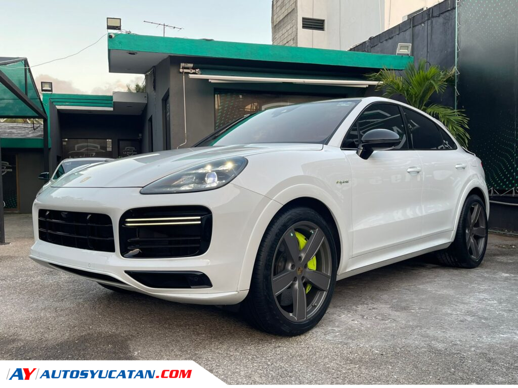 Porsche Cayenne Turbo S Hybrid 2020