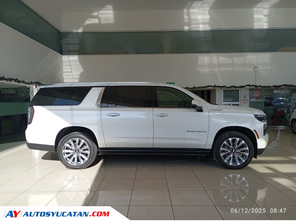 Chevrolet Suburban High Country EX DEMO 2025