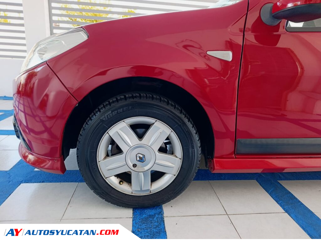 Renault Sandero Dynamic 2011