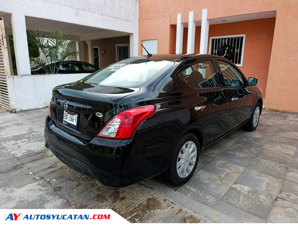 Nissan Versa Sense 2018