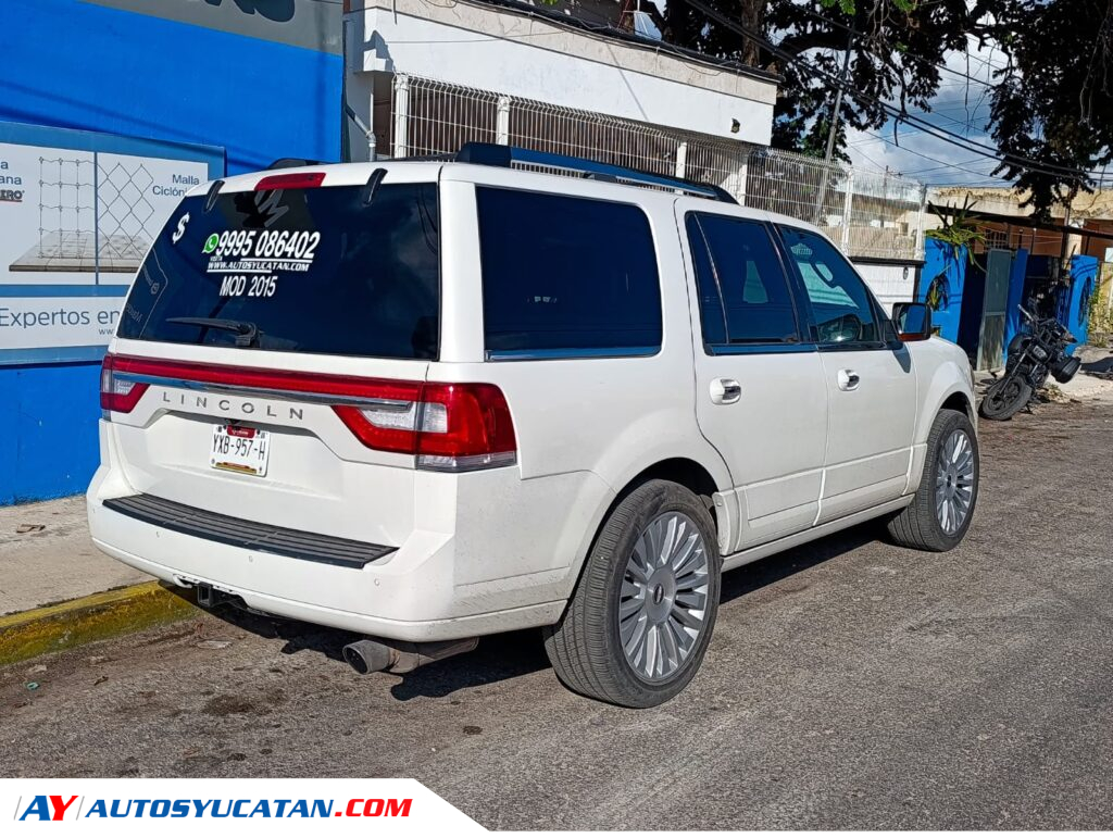 Lincoln Navigator 2015