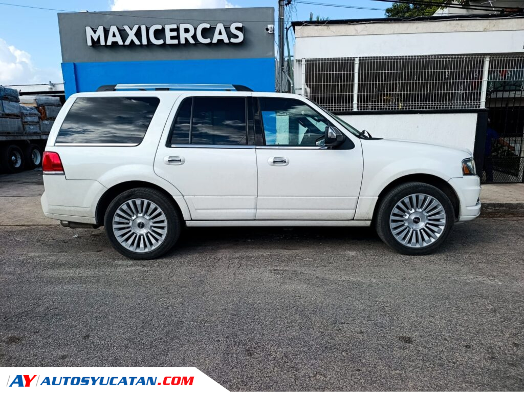 Lincoln Navigator 2015