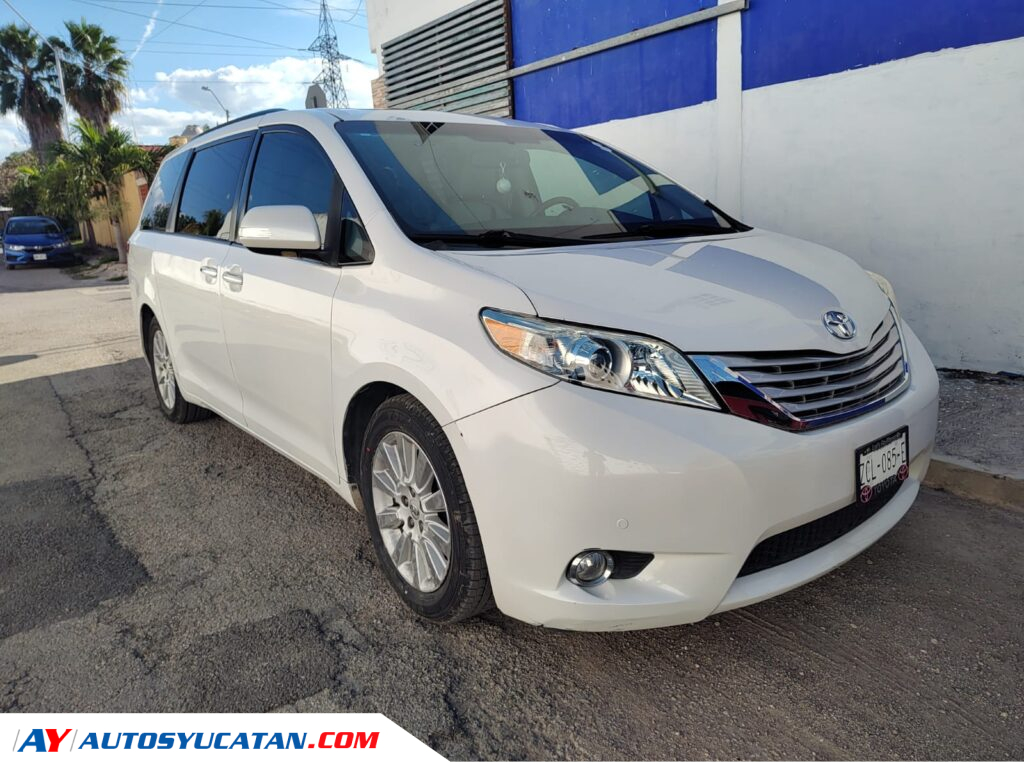 Toyota Sienna Limited 2013