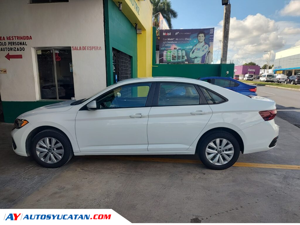 Volkswagen Jetta Comfortline 2023