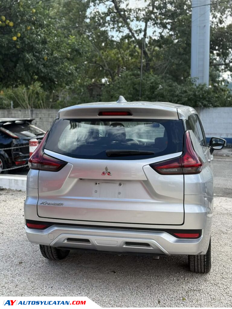 MITSUBISHI XPANDER 2023