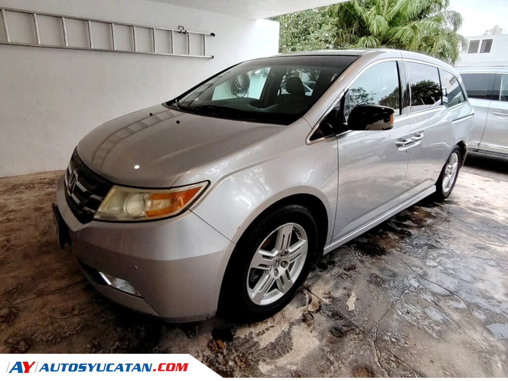 Honda Odyssey Touring 2011