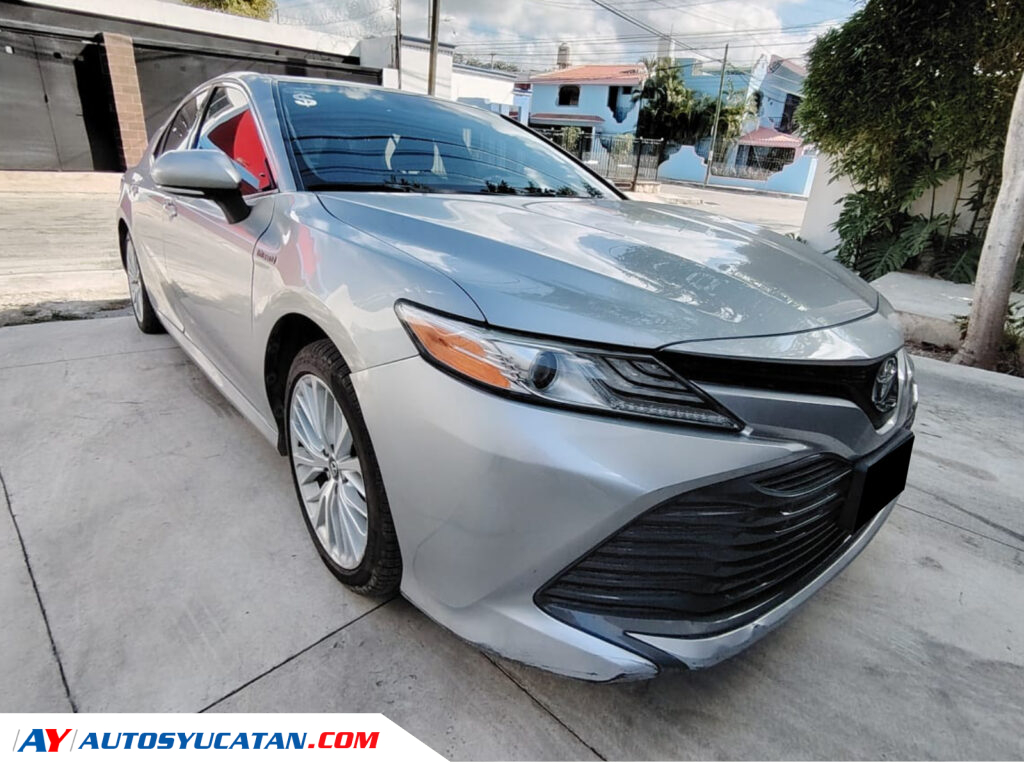Toyota Camry XLE Hibrido 2019