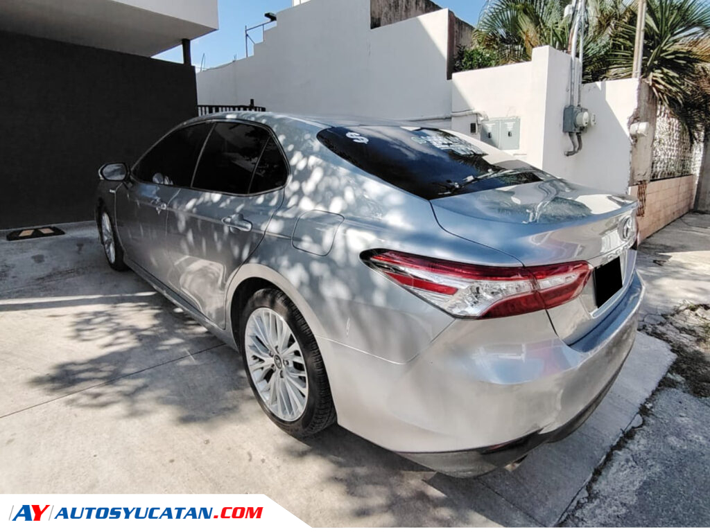 Toyota Camry XLE Hibrido 2019